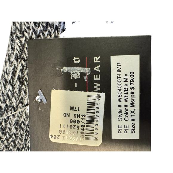 Tally-Ho Sweater Size 1X Black Zip Front - Picture 9 of 10